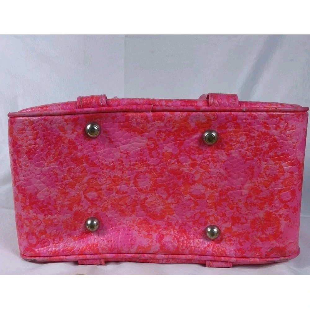 Vintage 1960s Samsonite Silhouette Hot Pink Weekender / Carry-on Luggage Bag